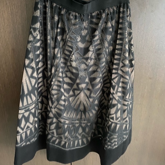 Bcbg high low skirt with shorts white and black available - Picture 9 of 17